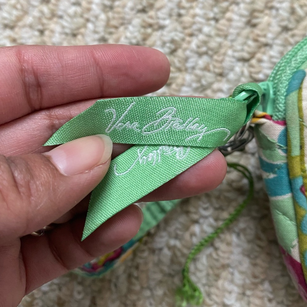 VERA BRADLEY | Wristlet Small - Picture 7 of 7